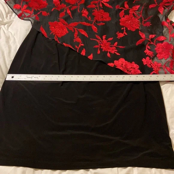 Scarlett Women’s Black & Red Floral mid dress Plus Size 18W NWT, very elegant - Picture 11 of 15